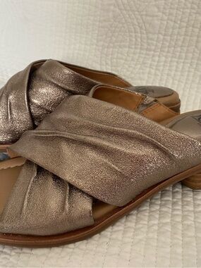 Sofft Metallic Taupe Cross-Band Slide Mules